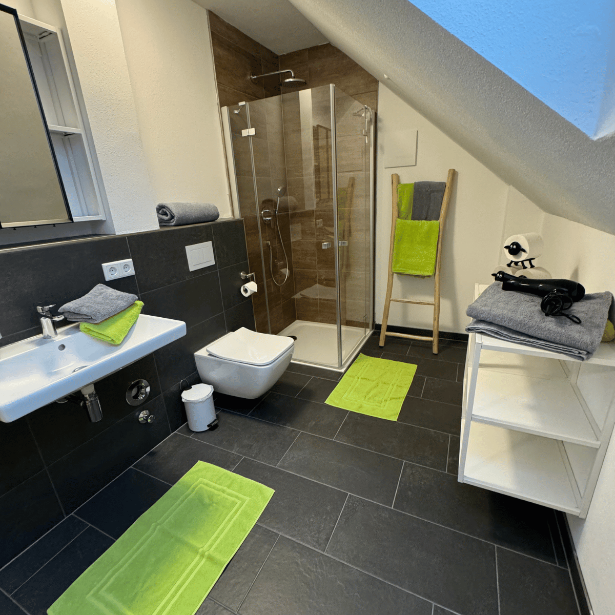 Modernes Badezimmer in der Ferienwohnung